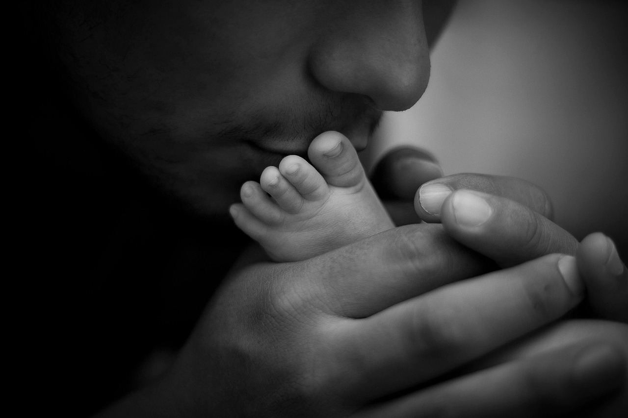 La ira en el duelo perinatal: cuando el amor reconstruye